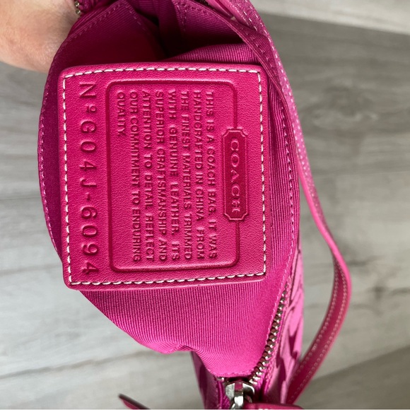 Coach demi in hot pink - Picture 12 of 12